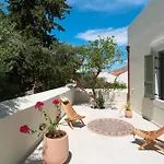 Apartamento Nisomar Symi